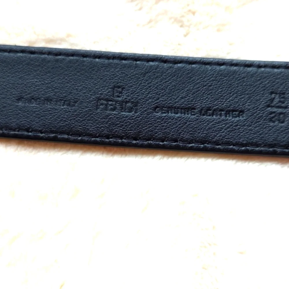 Fendi Elegant Black‎ Patent Leather Belt Size 75/30 Small